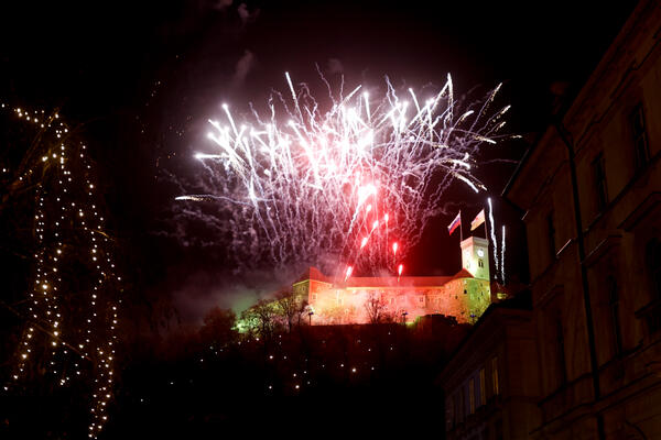 Ognjemet z Ljubljanskega gradu. Foto: N. Rovan