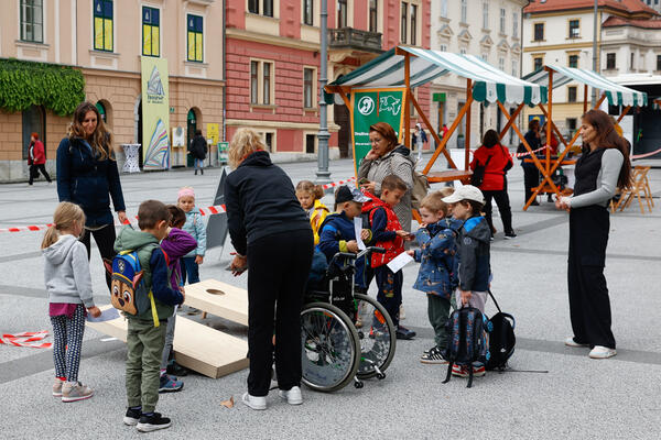 utrinek z ovirantlona